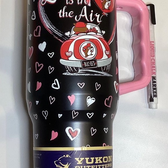 BUCEES VALENTINES DAY Tumbler “LOVE IS IN THE AIR” Buc-ee’s New for 2025 40 oz - Picture 2 of 2